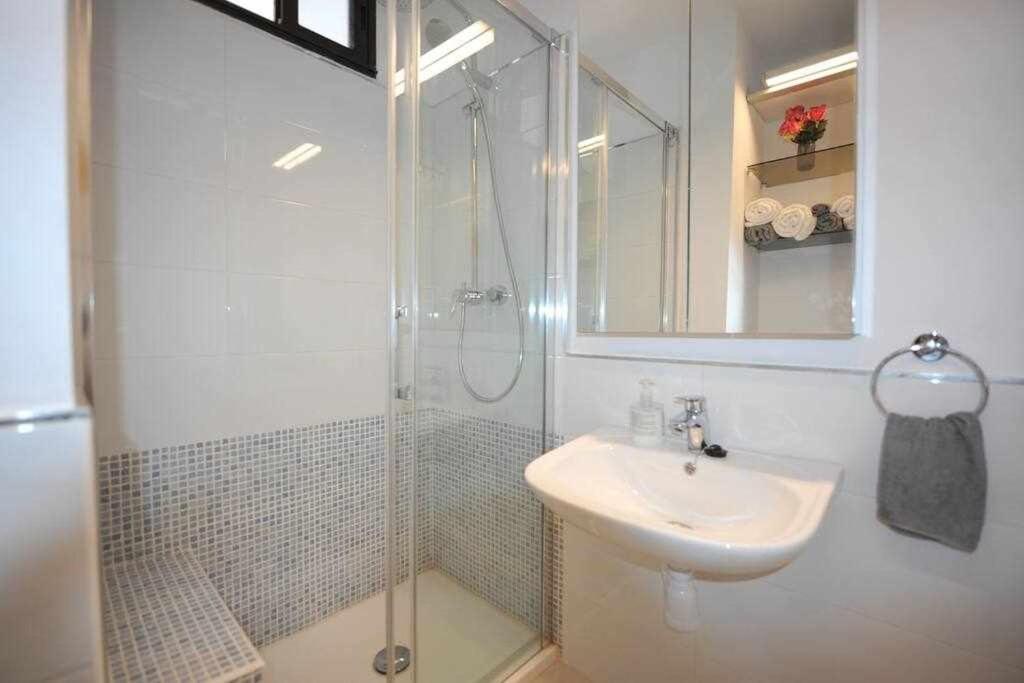 Atico Apartamento Loft Playa Victoria Cadiz Exterior photo